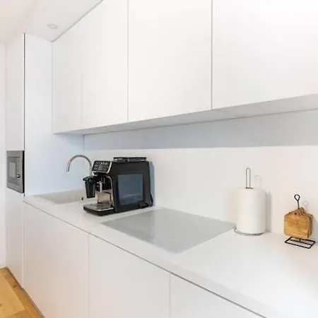Modern Floor With Private Rooftop Terrace 塞拉耶佛