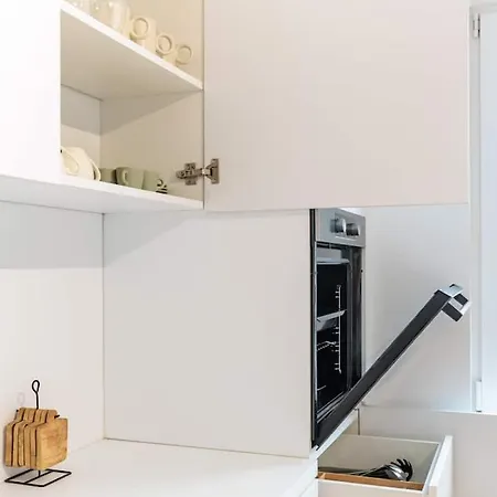 公寓 Modern Floor With Private Rooftop Terrace