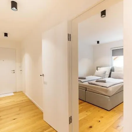 公寓 Modern Floor With Private Rooftop Terrace