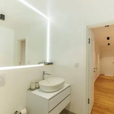 公寓 Modern Floor With Private Rooftop Terrace 塞拉耶佛